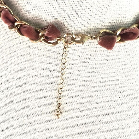 Anthropologie Anne Floral Botanical Themed Bib Necklace 18 inch NWT - Picture 5 of 5